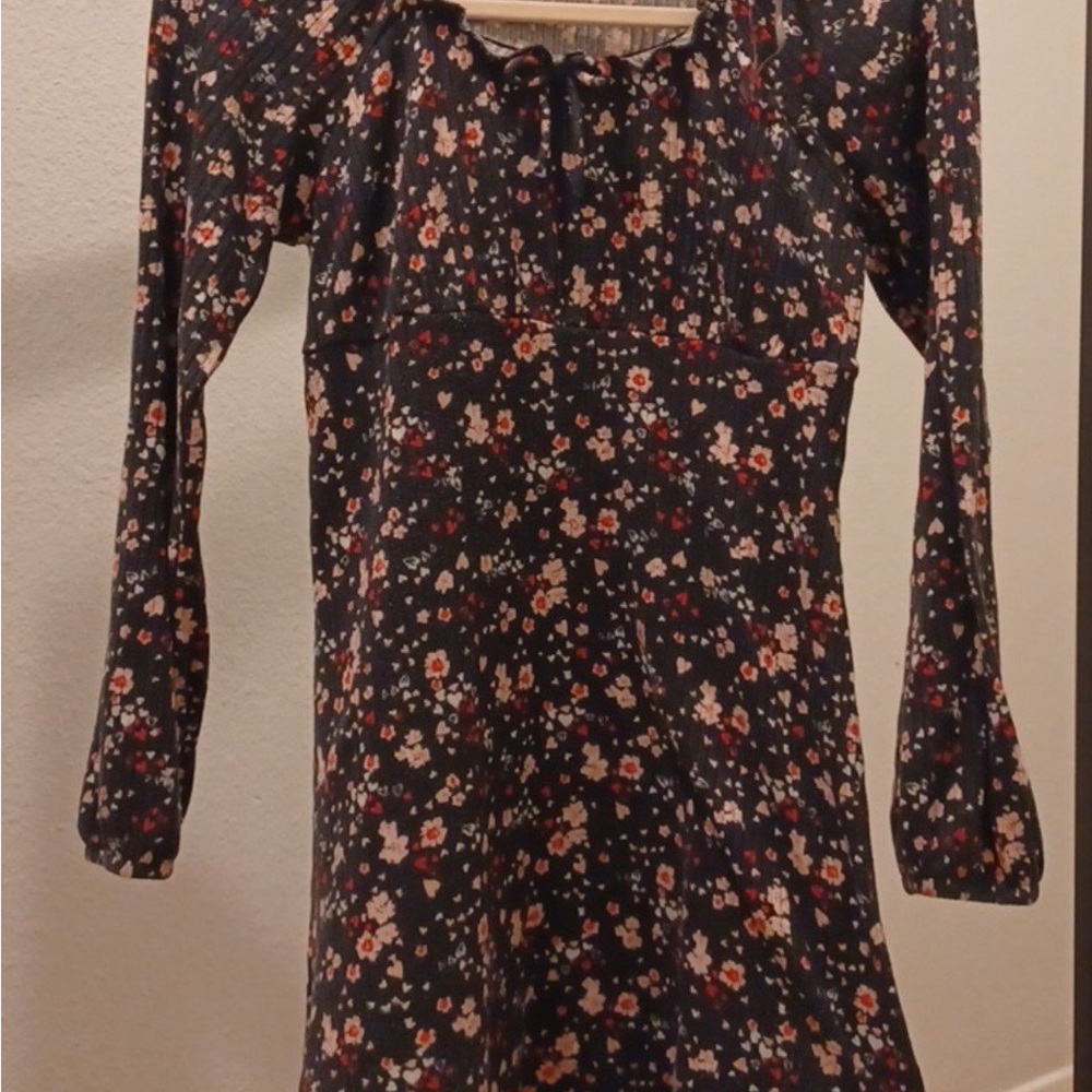 Girls dress size L